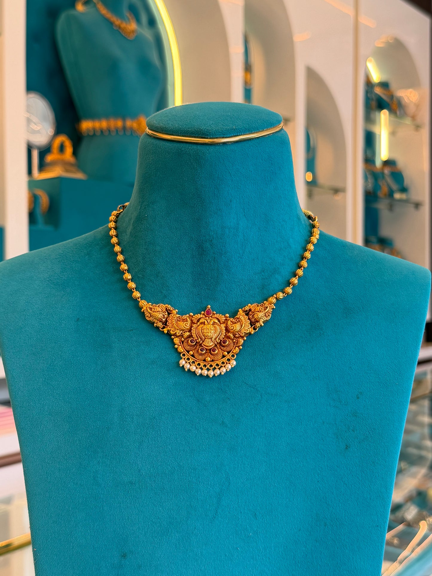 Short Necklace in 92.5 Silver Gold Polish (9839)