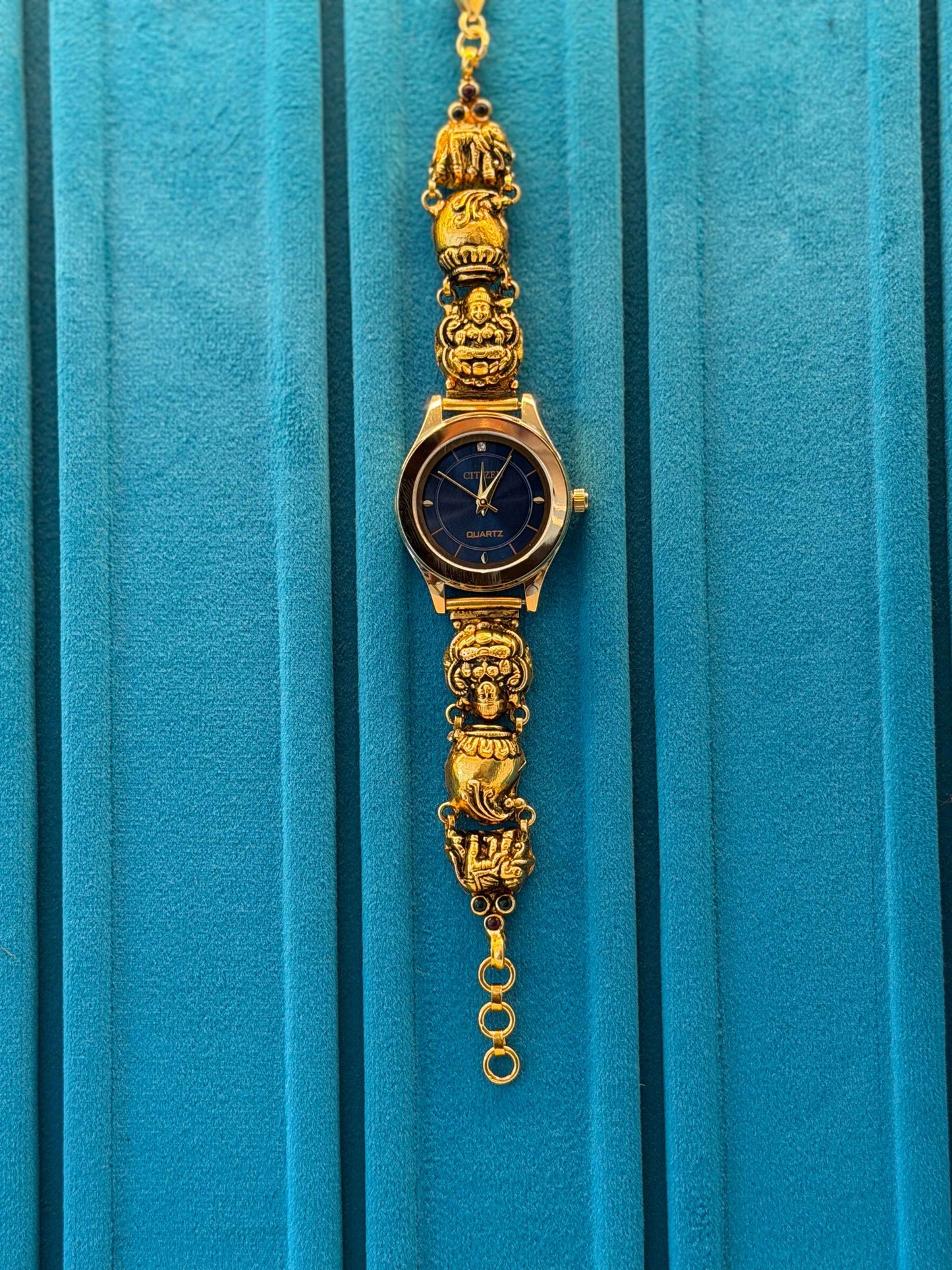 Gold Polished 925 Silver Antique Watch for Women (3728)