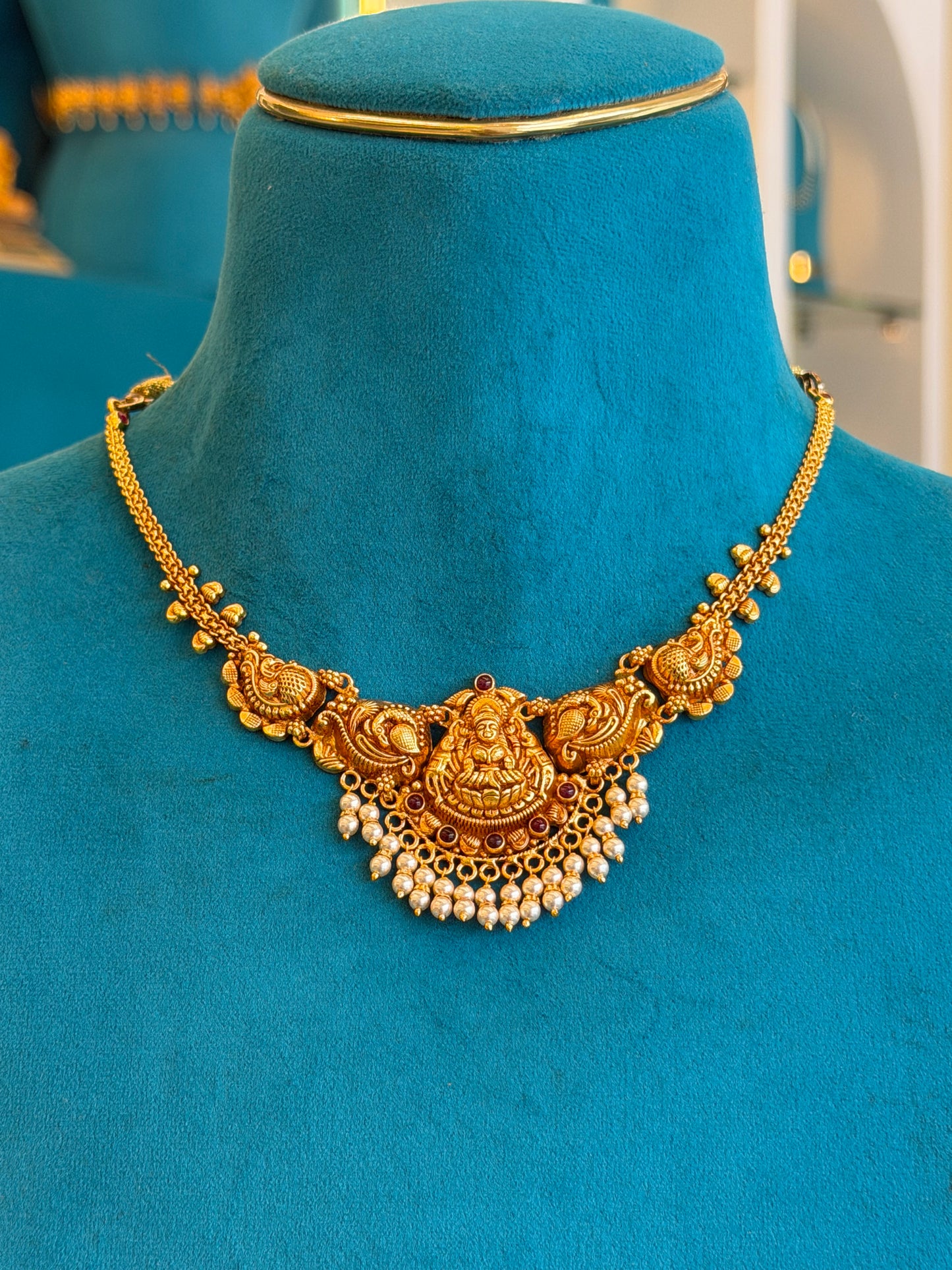 Short Necklace in 92.5 Silver Gold Polish (9835)