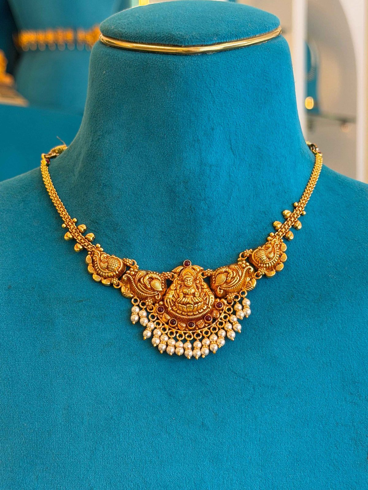 Short Necklace in 92.5 Silver Gold Polish (9835)