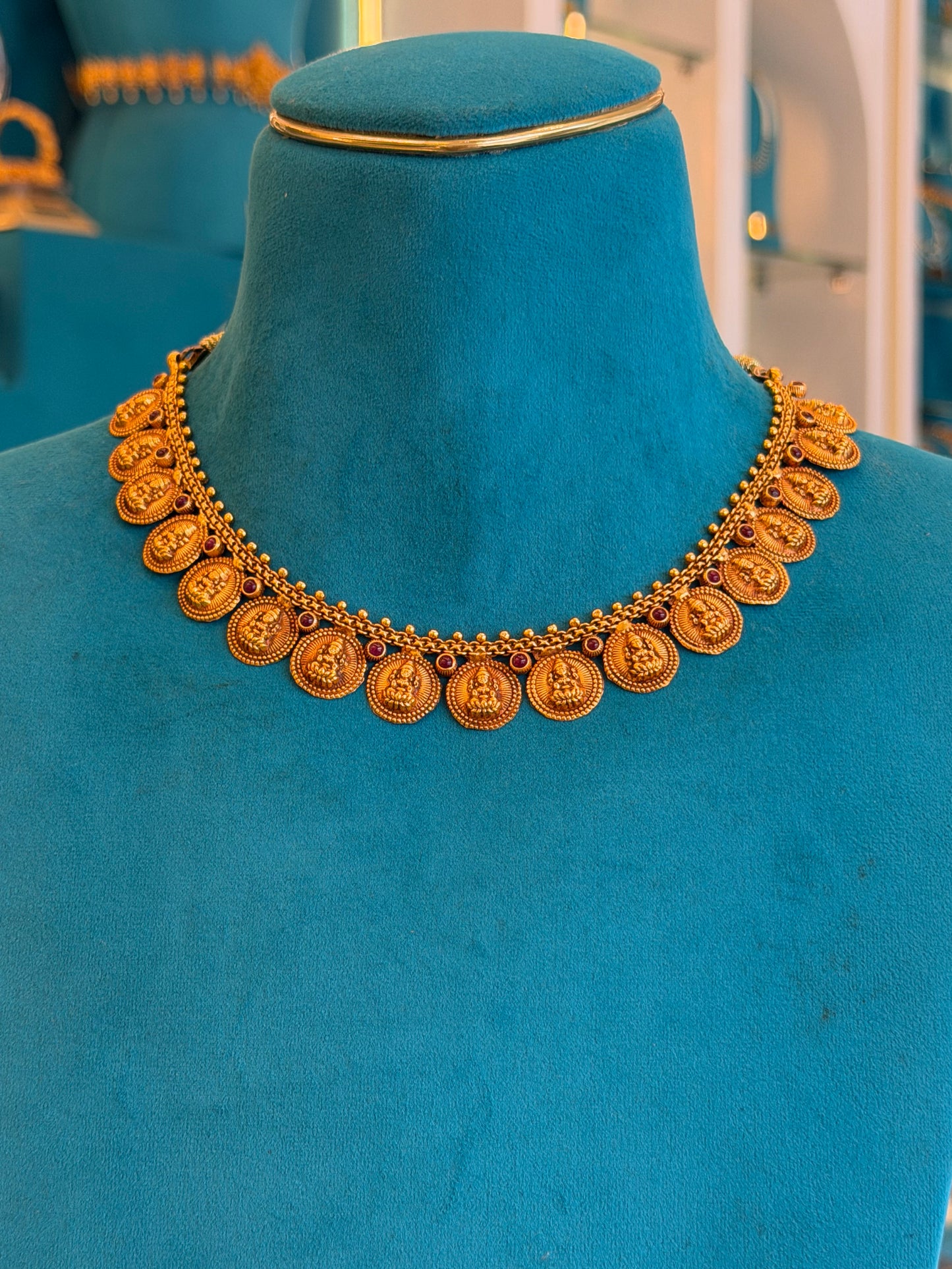 Short Necklace in 92.5 Silver Gold Polish (9829)