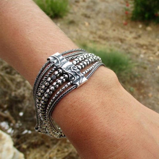 SILVER UNIQUE ITEMS 003