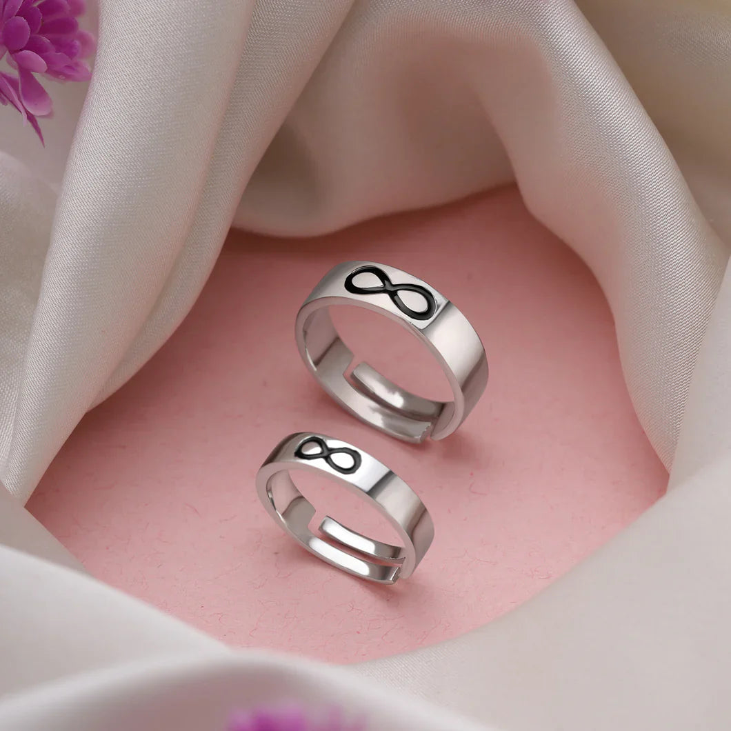 SILVER COUPLES
