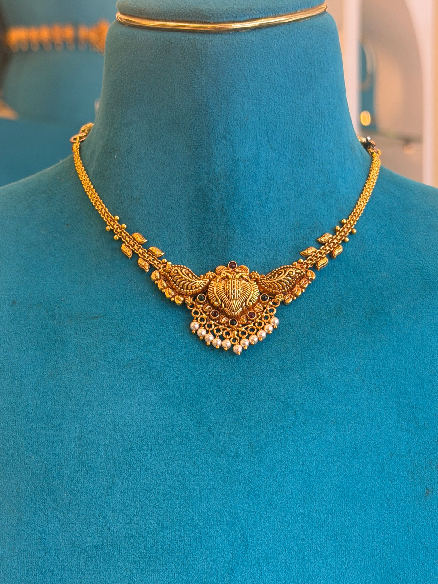 Short Necklace in 92.5 Silver Gold Polish (9842)