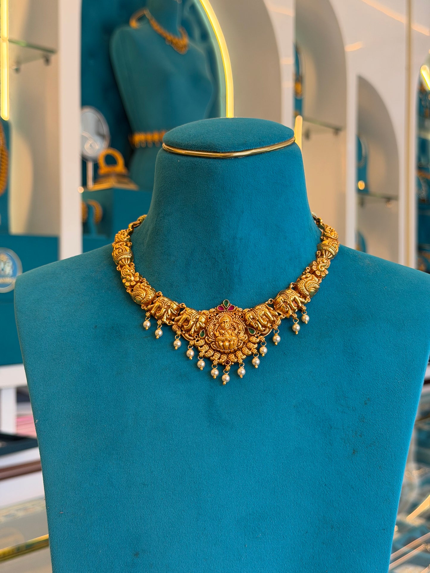 Short Necklace in 92.5 Silver Gold Polish (9820)