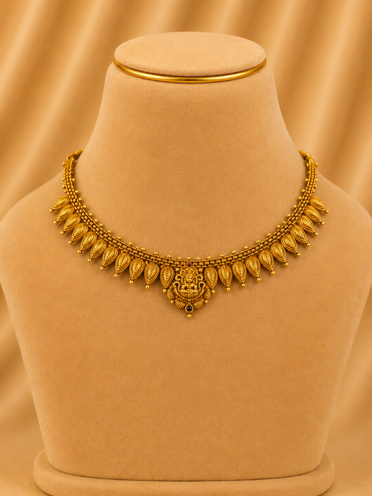 925 Sterling Silver Short Necklace for Women – Ornate Design, Gold Polished, BIS Hallmarked (9816)