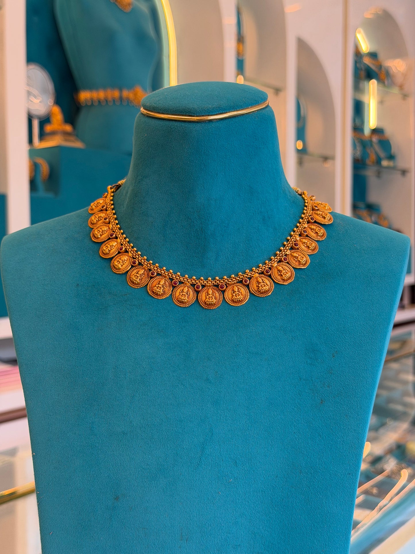 Short Necklace in 92.5 Silver Gold Polish (9829)