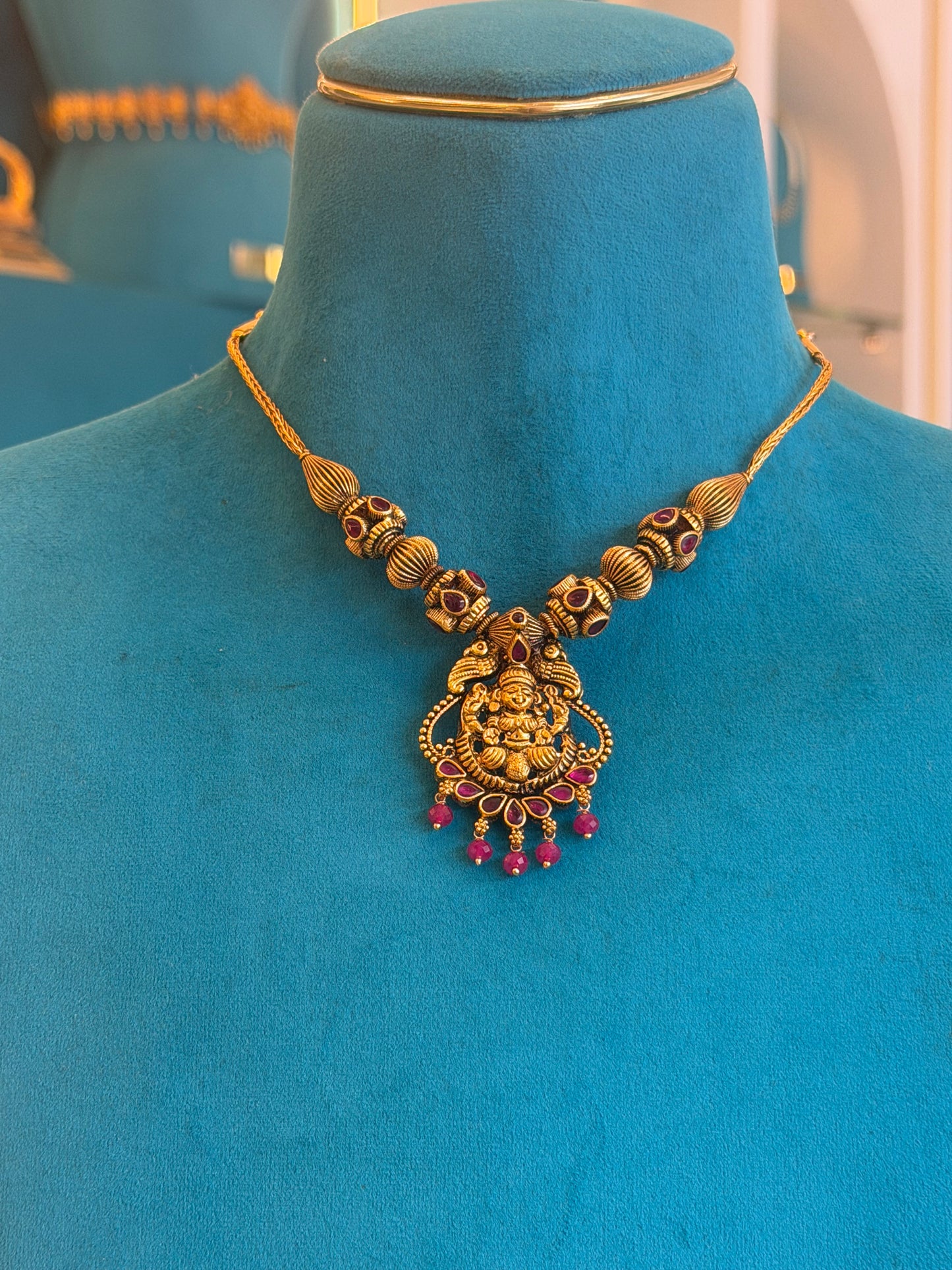 Short Necklace in 92.5 Silver Gold Polish (9844)