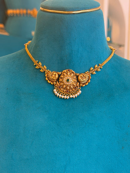 Short Necklace in 92.5 Silver Gold Polish (9841)