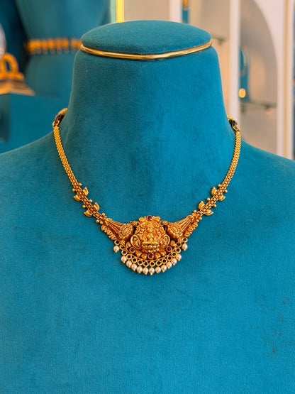 Short Necklace in 92.5 Silver Gold Polish (9833)