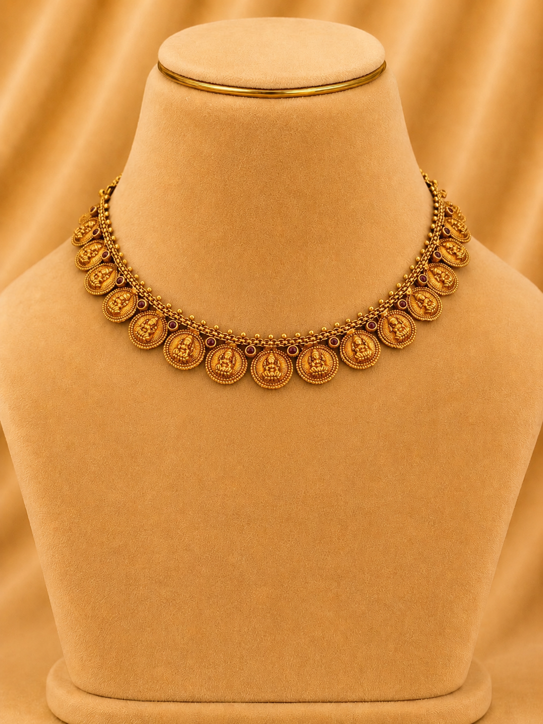 Short Necklace in 92.5 Silver Gold Polish (9829)