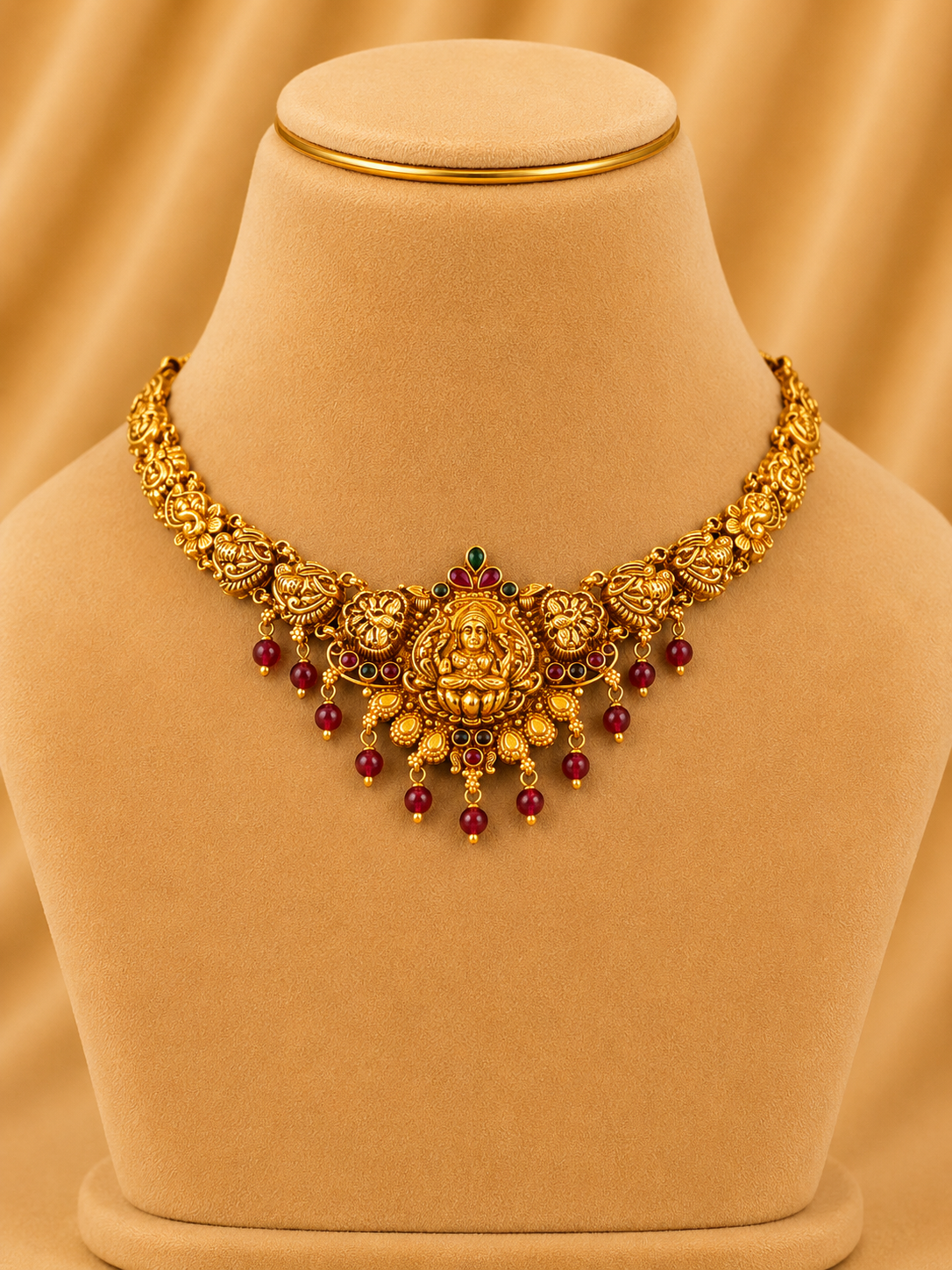 Short Necklace in 92.5 Silver Gold Polish (9813)