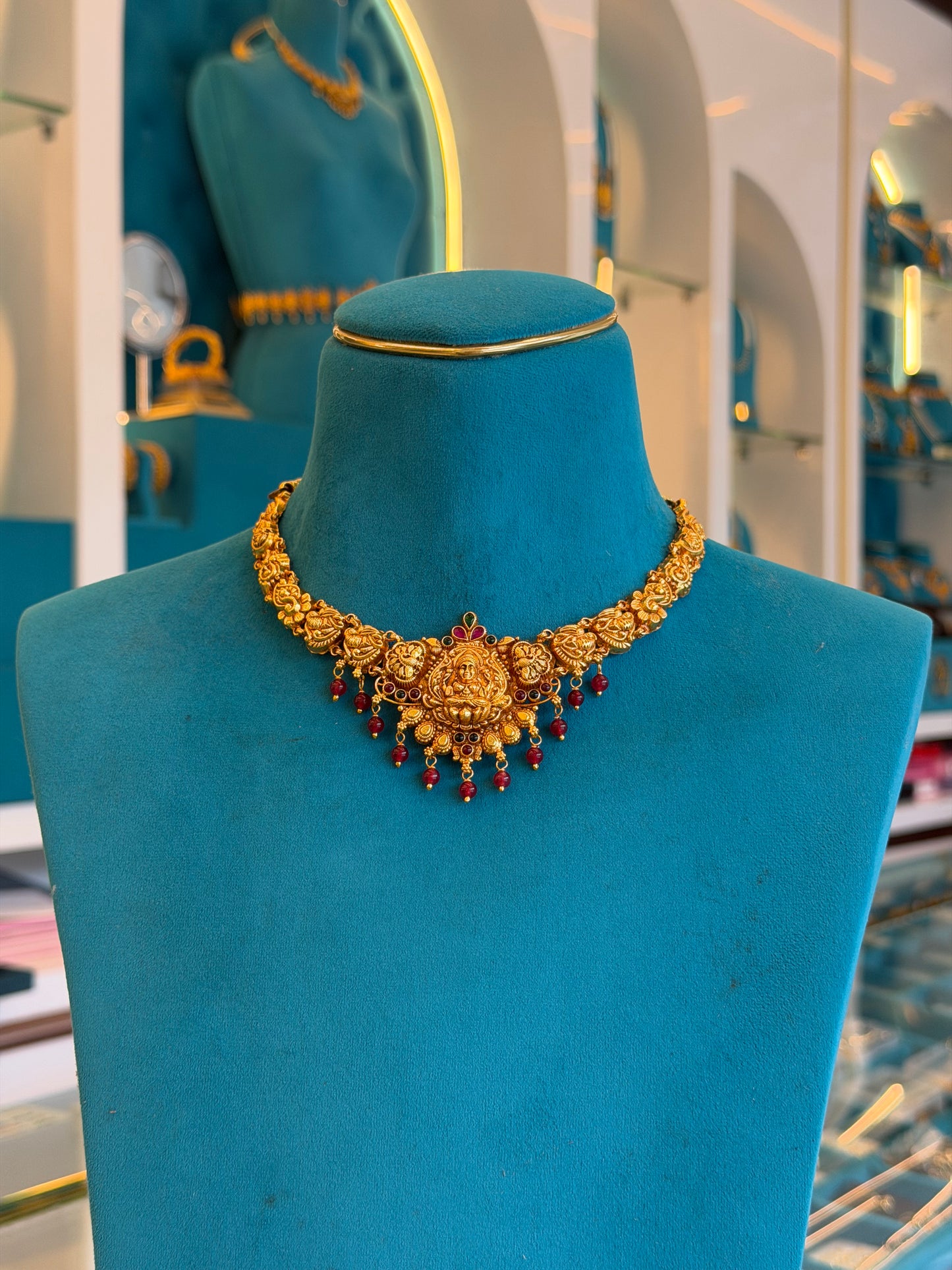 Short Necklace in 92.5 Silver Gold Polish (9813)