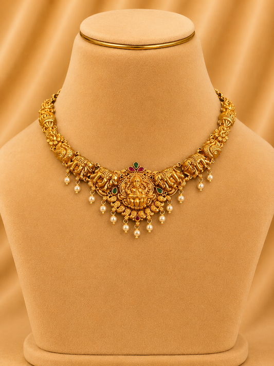 925 Sterling Silver Short Necklace for Women – Luxurious Design, Gold Polished, BIS Hallmarked (9820)