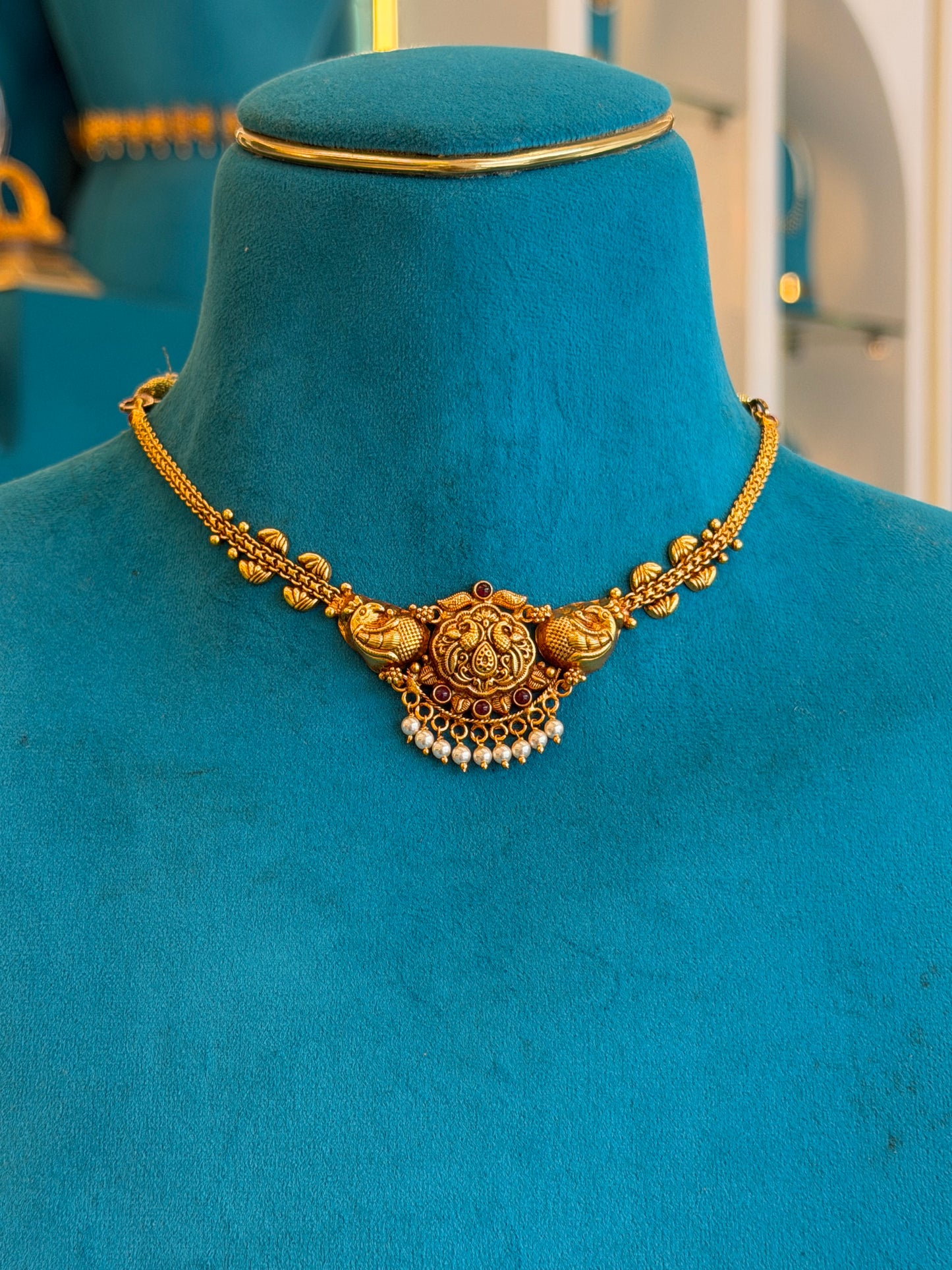 Short Necklace in 92.5 Silver Gold Polish (9836)