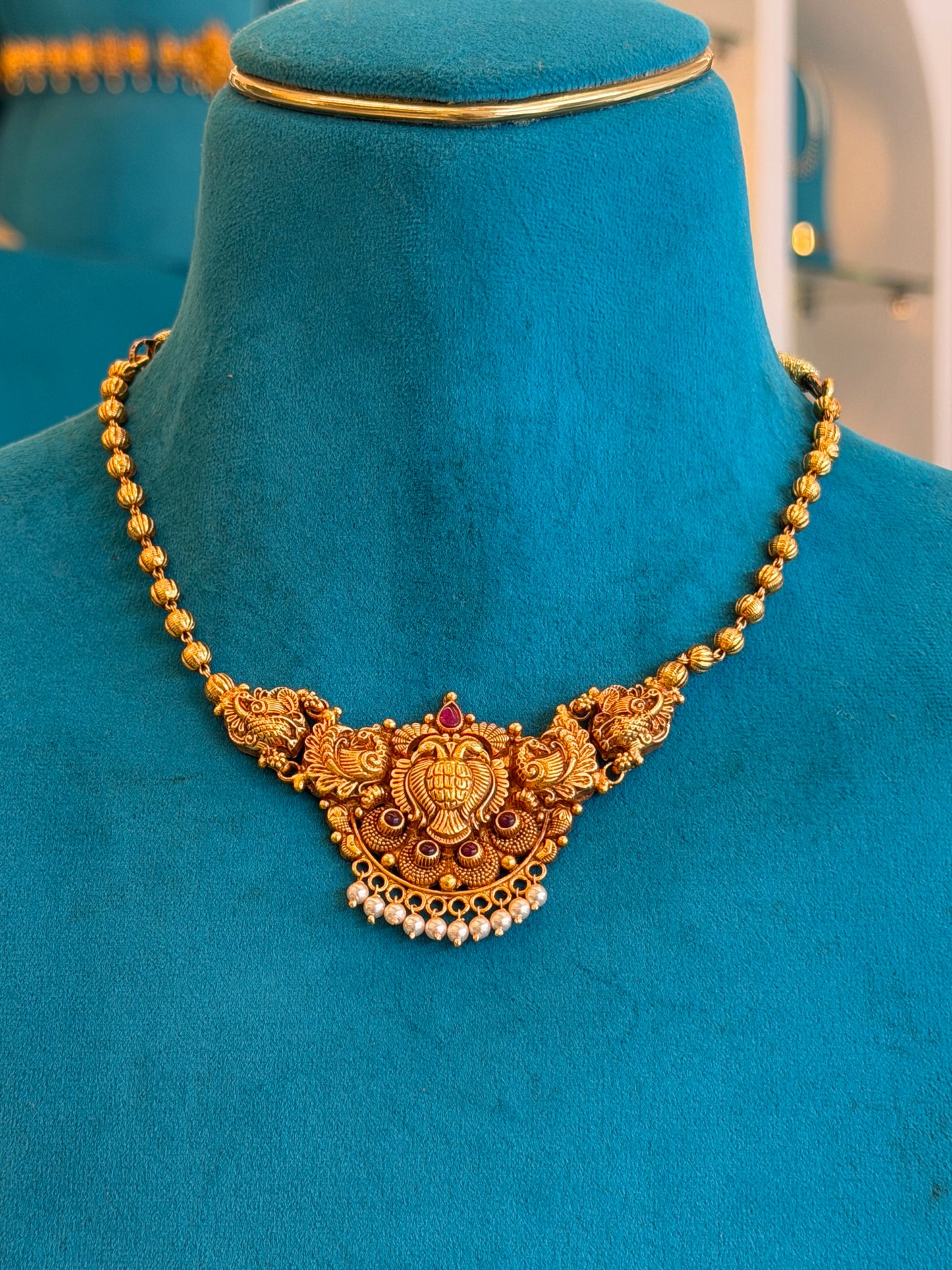 Short Necklace in 92.5 Silver Gold Polish (9839)