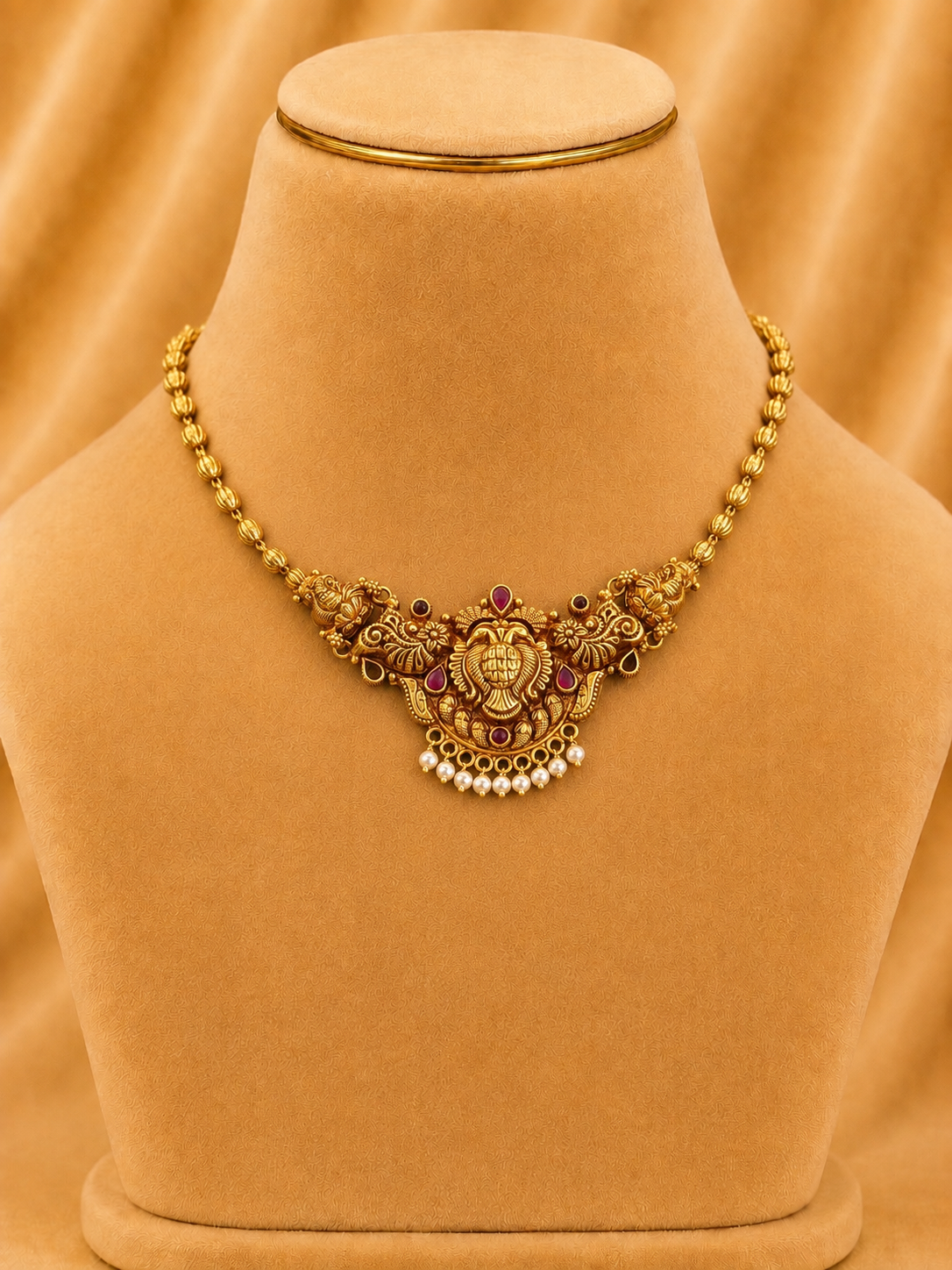 Short Necklace in 92.5 Silver Gold Polish (9846)