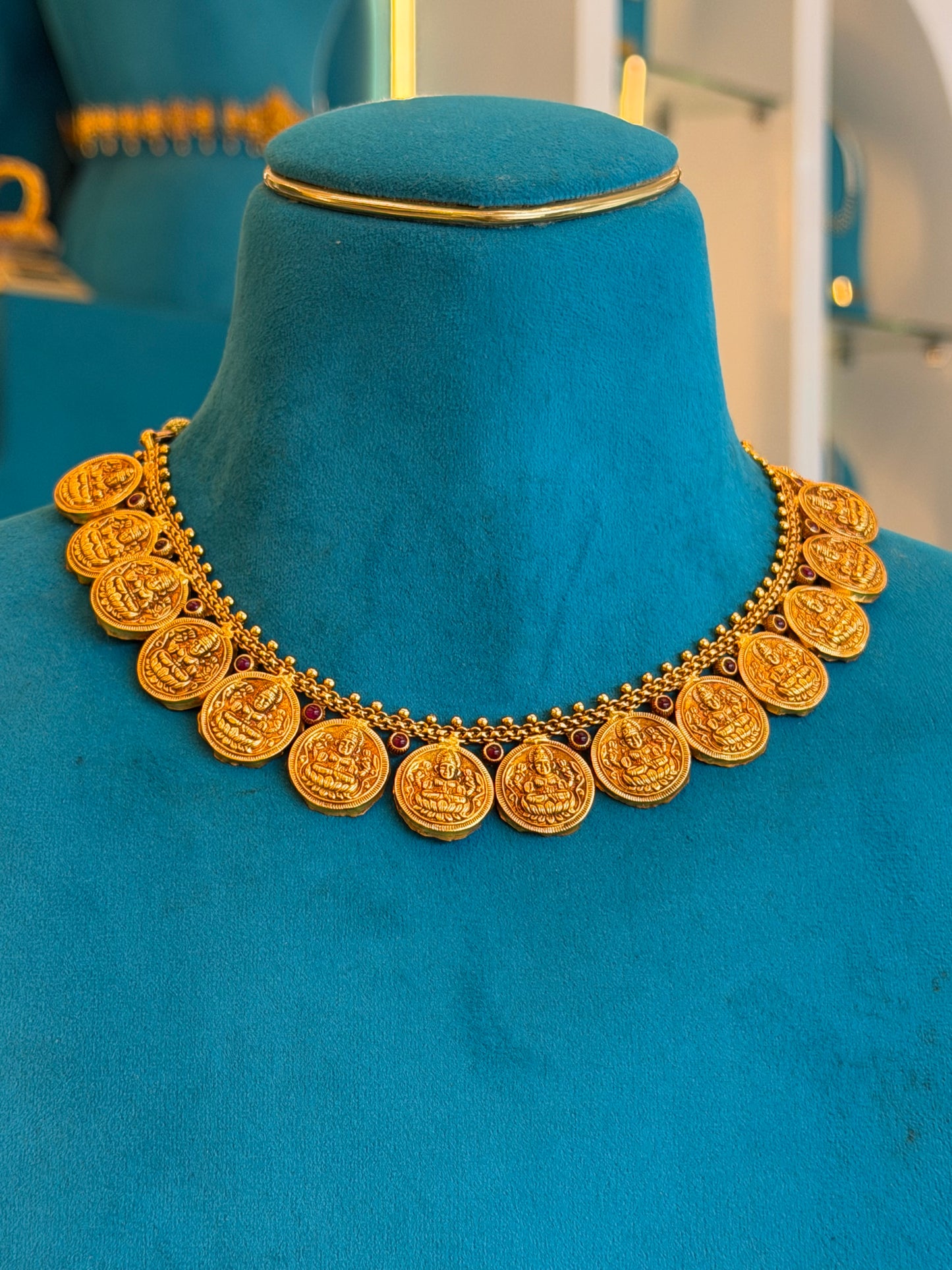 Short Necklace in 92.5 Silver Gold Polish (9822)