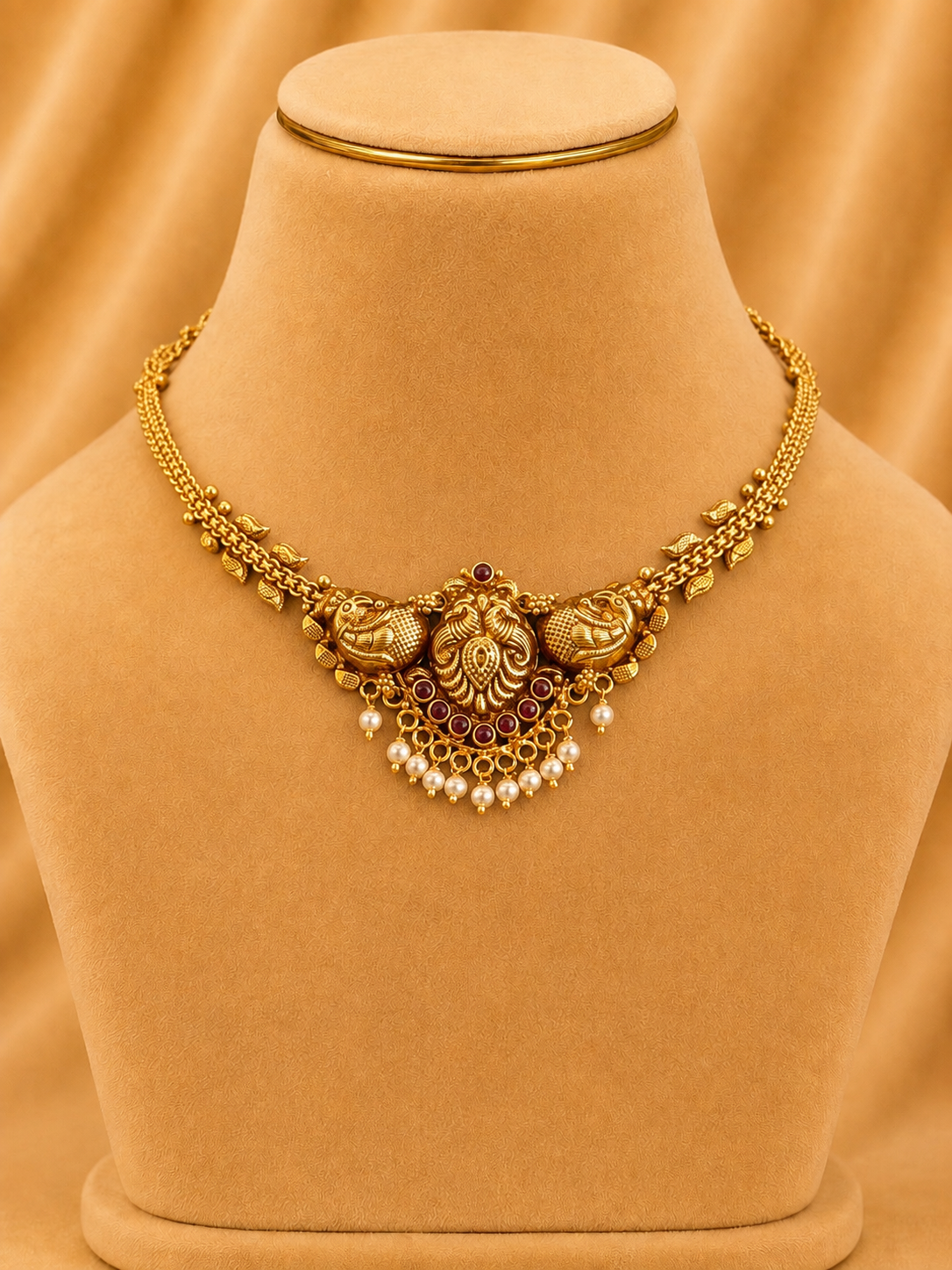Short Necklace in 92.5 Silver Gold Polish (9837)