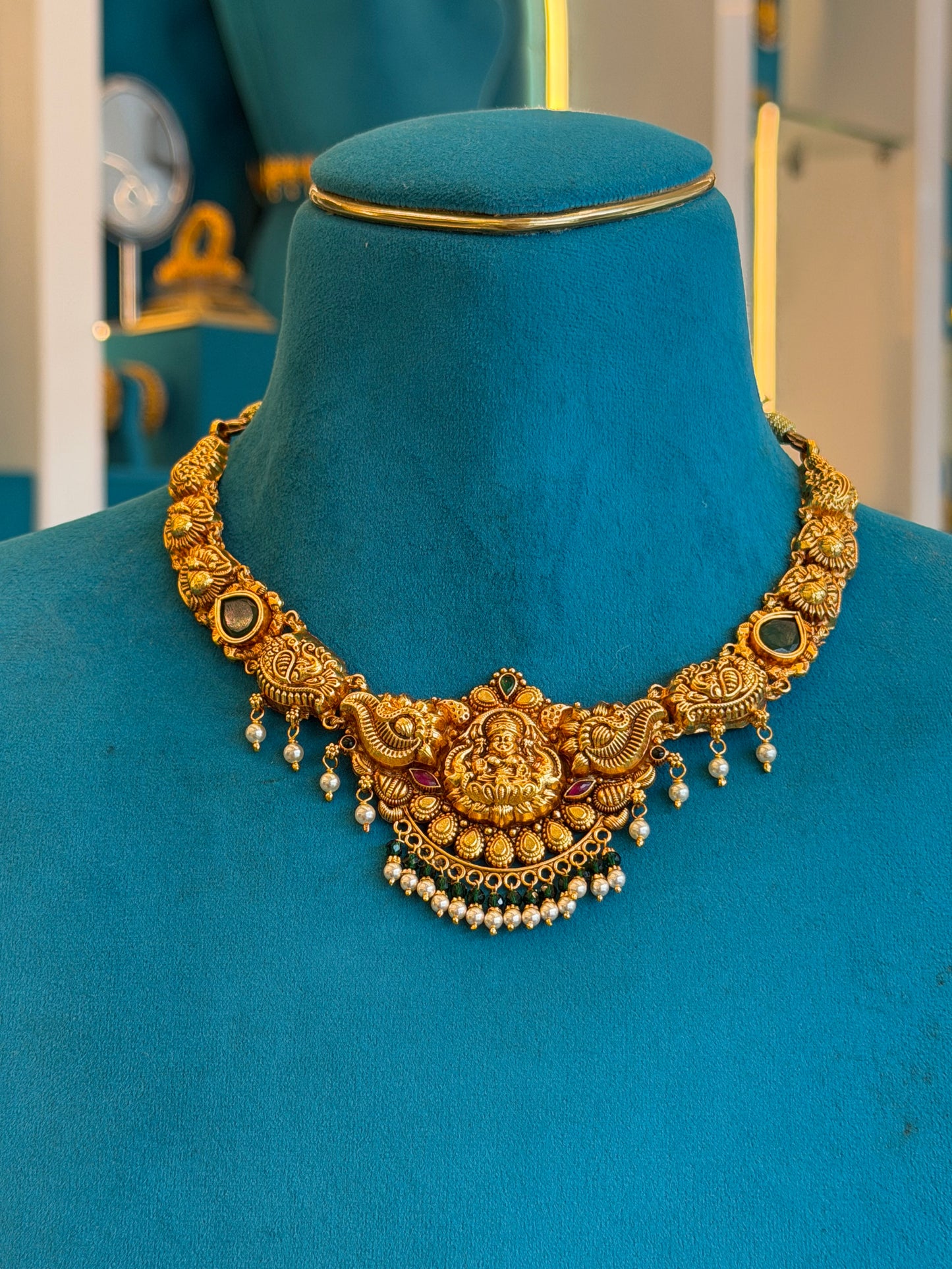 Short Necklace in 92.5 Silver Gold Polish (9815)