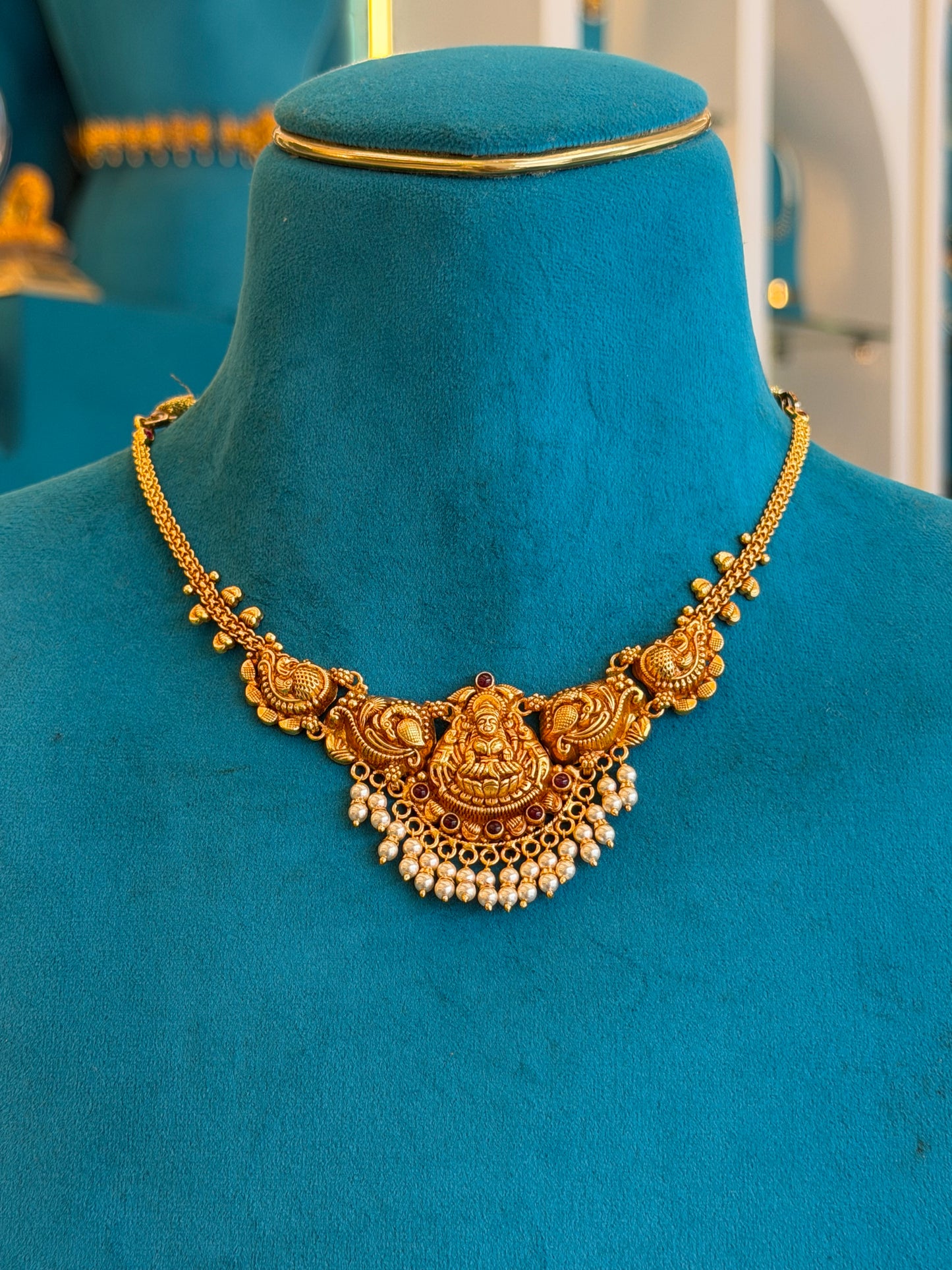 Short Necklace in 92.5 Silver Gold Polish (9835)