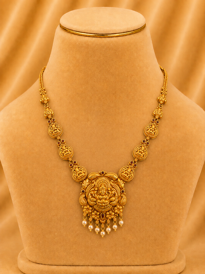 Short Necklace in 92.5 Silver Gold Polish (9824)