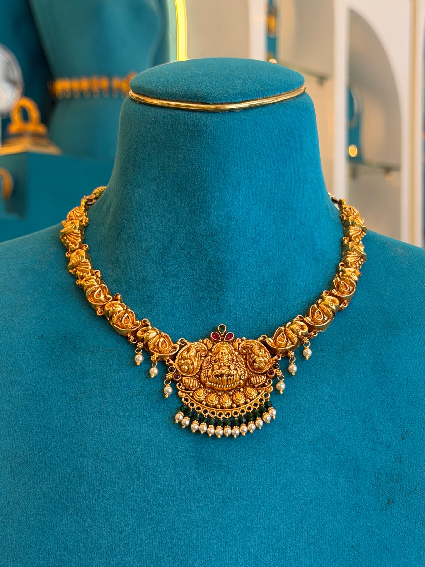 Short Necklace in 92.5 Silver Gold Polish (9821)