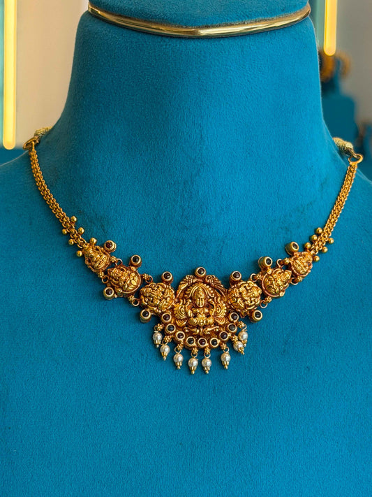 Short Necklace in 92.5 Silver Gold Polish (9810)