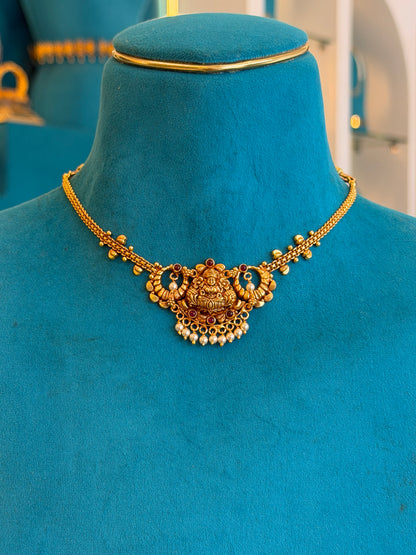 Short Necklace in 92.5 Silver Gold Polish (9834)