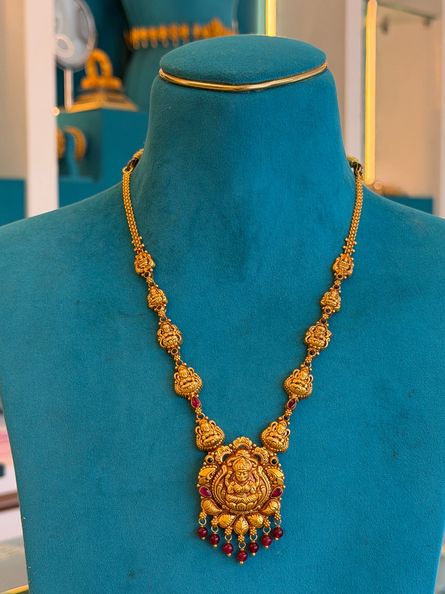 Short Necklace in 92.5 Silver Gold Polish (9827)