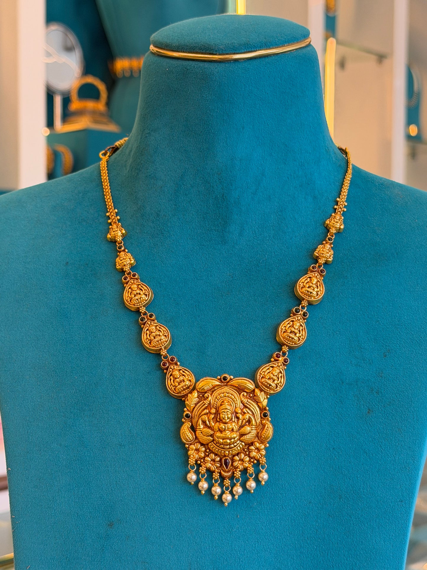 Short Necklace in 92.5 Silver Gold Polish (9824)