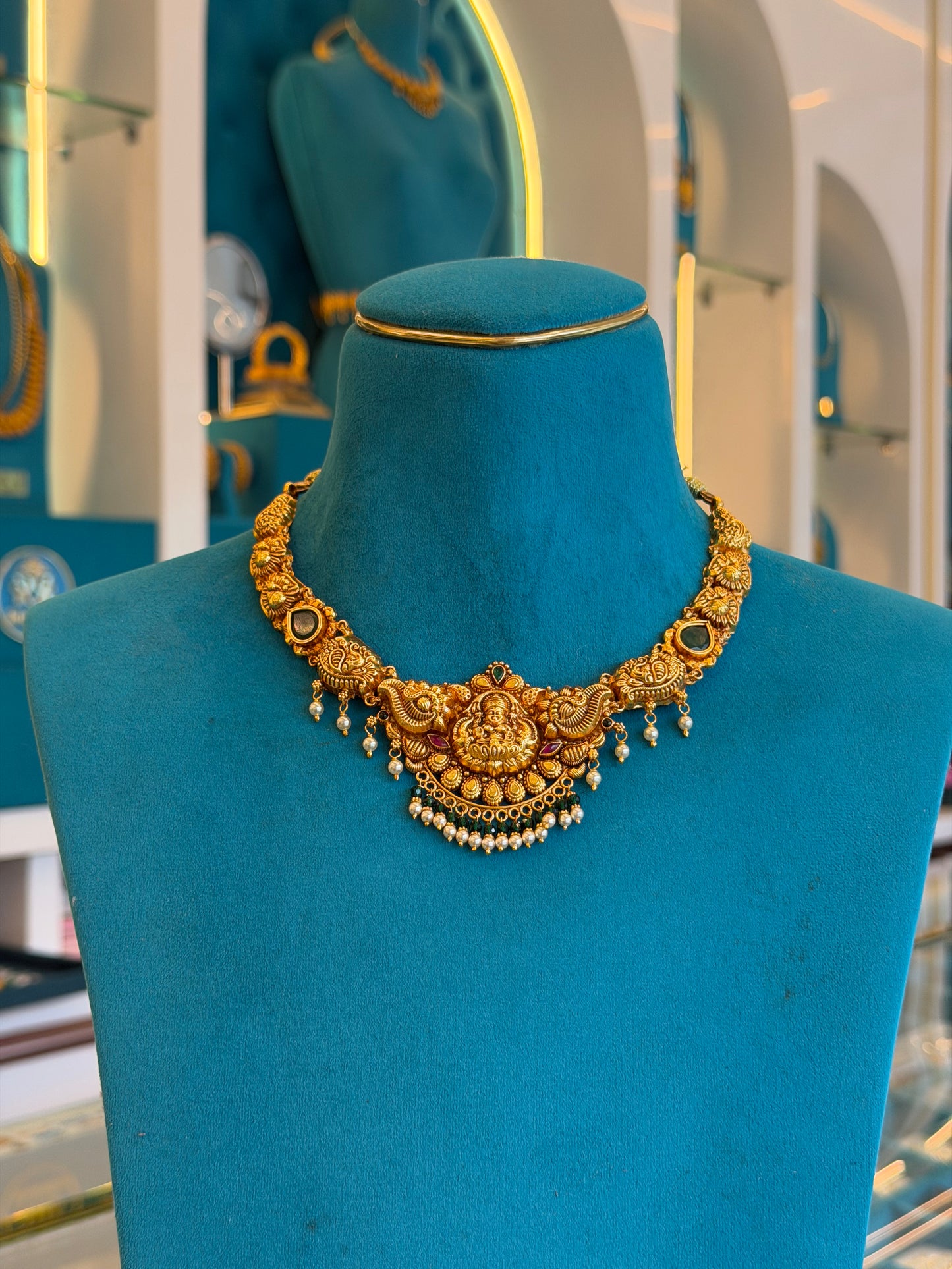 Short Necklace in 92.5 Silver Gold Polish (9815)
