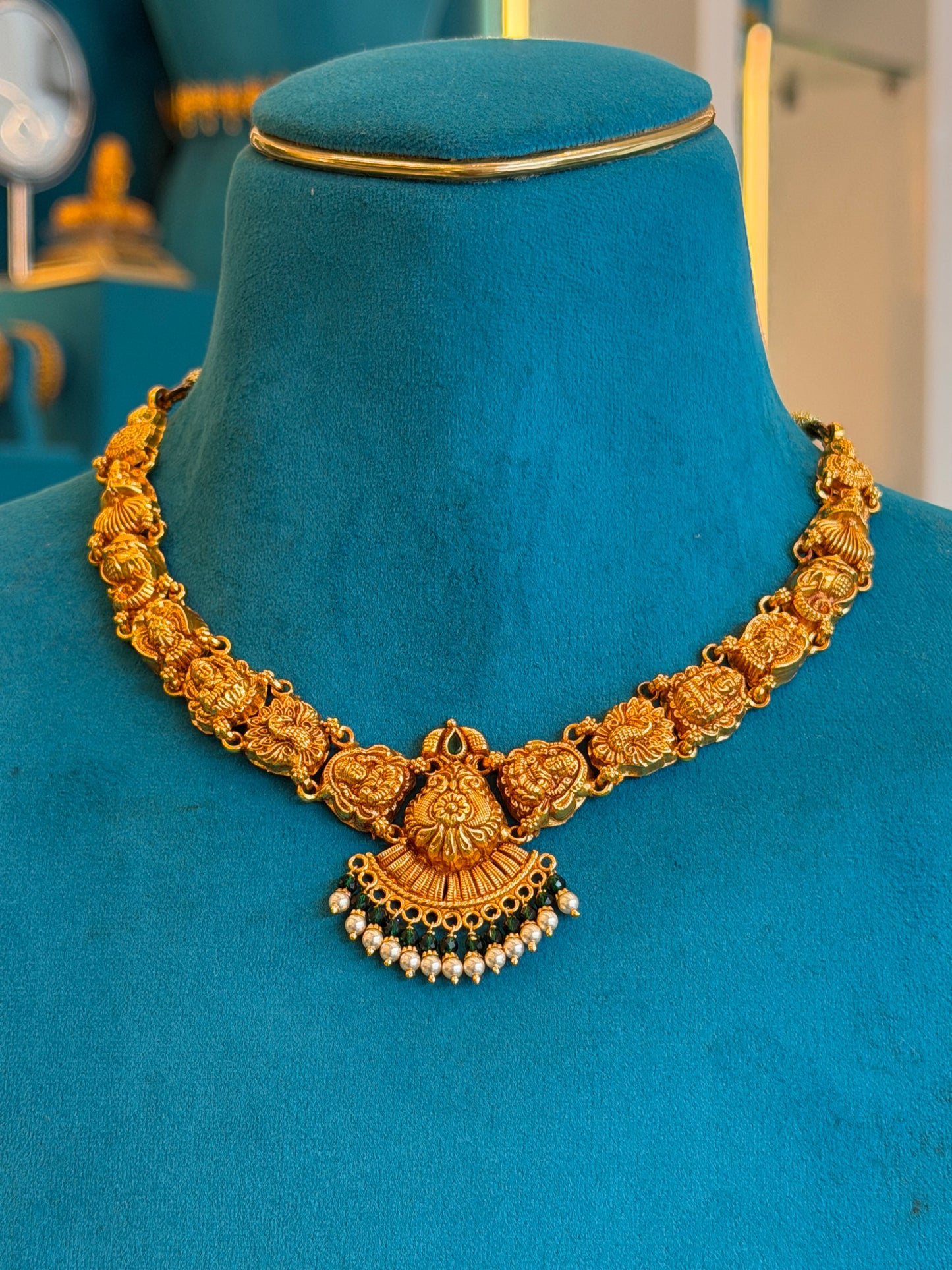 Short Necklace in 92.5 Silver Gold Polish (9819)