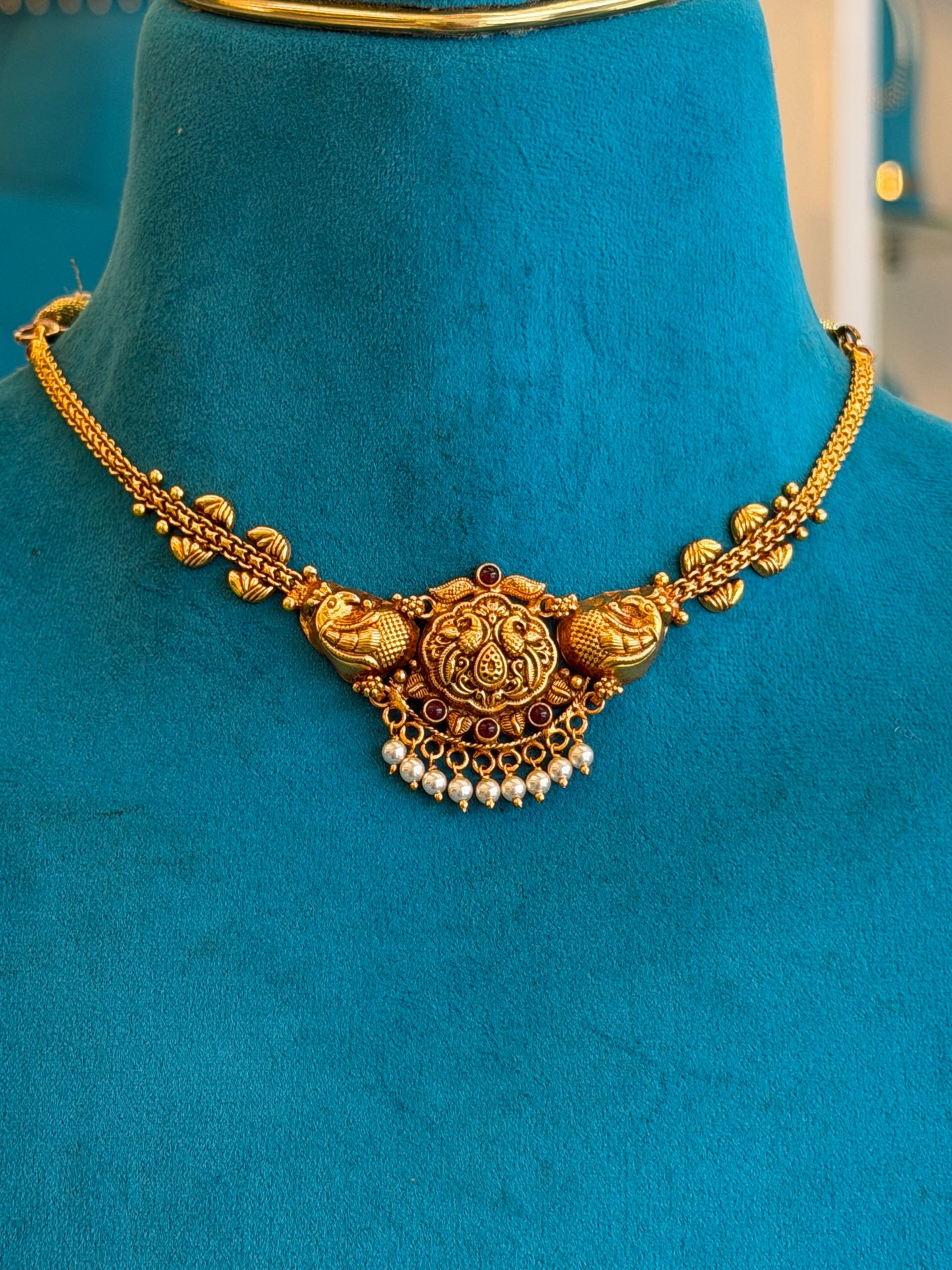 Short Necklace in 92.5 Silver Gold Polish (9836)