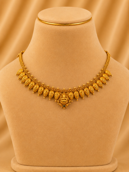 Short Necklace in 92.5 Silver Gold Polish (9812)