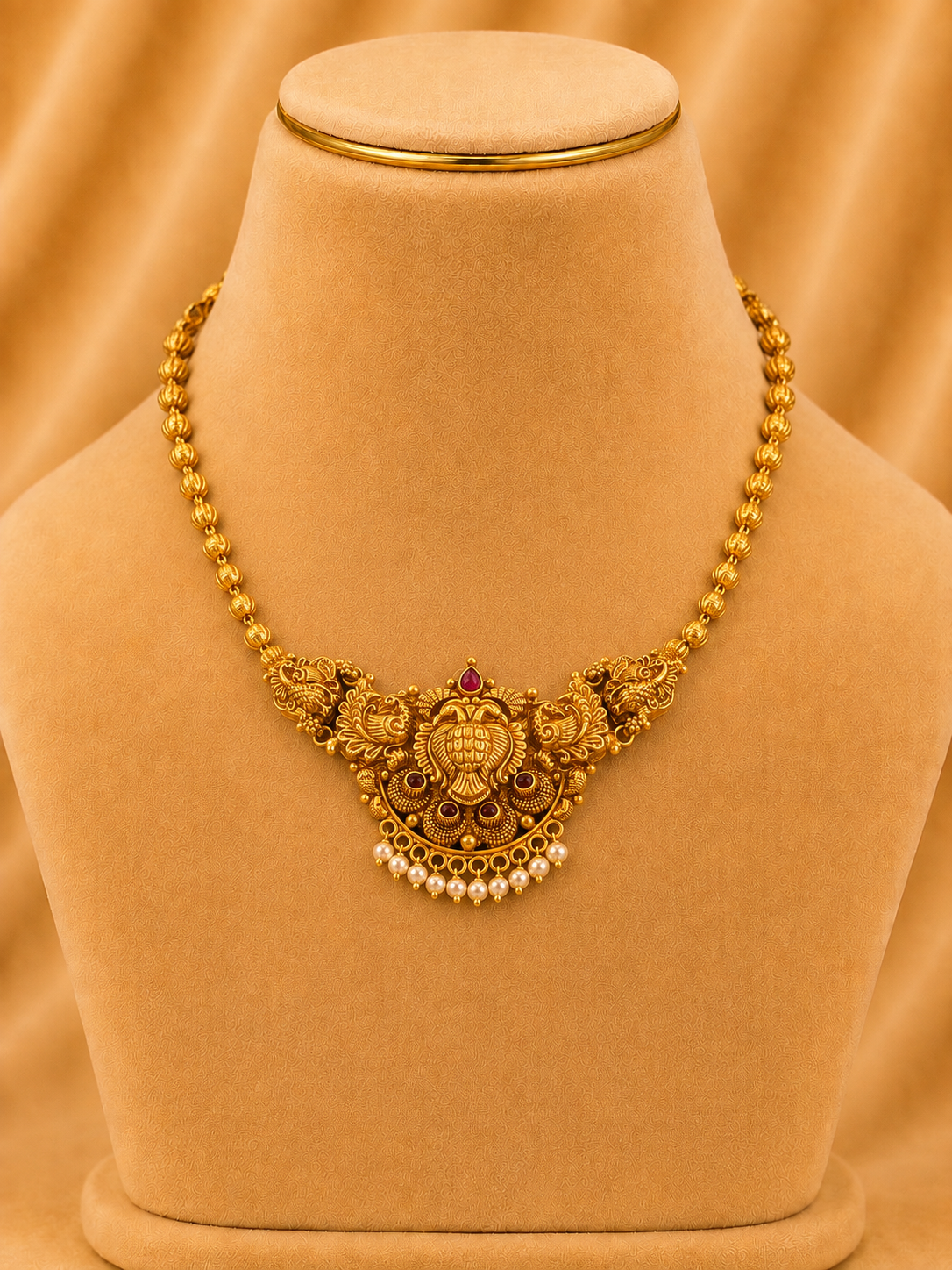 Short Necklace in 92.5 Silver Gold Polish (9839)