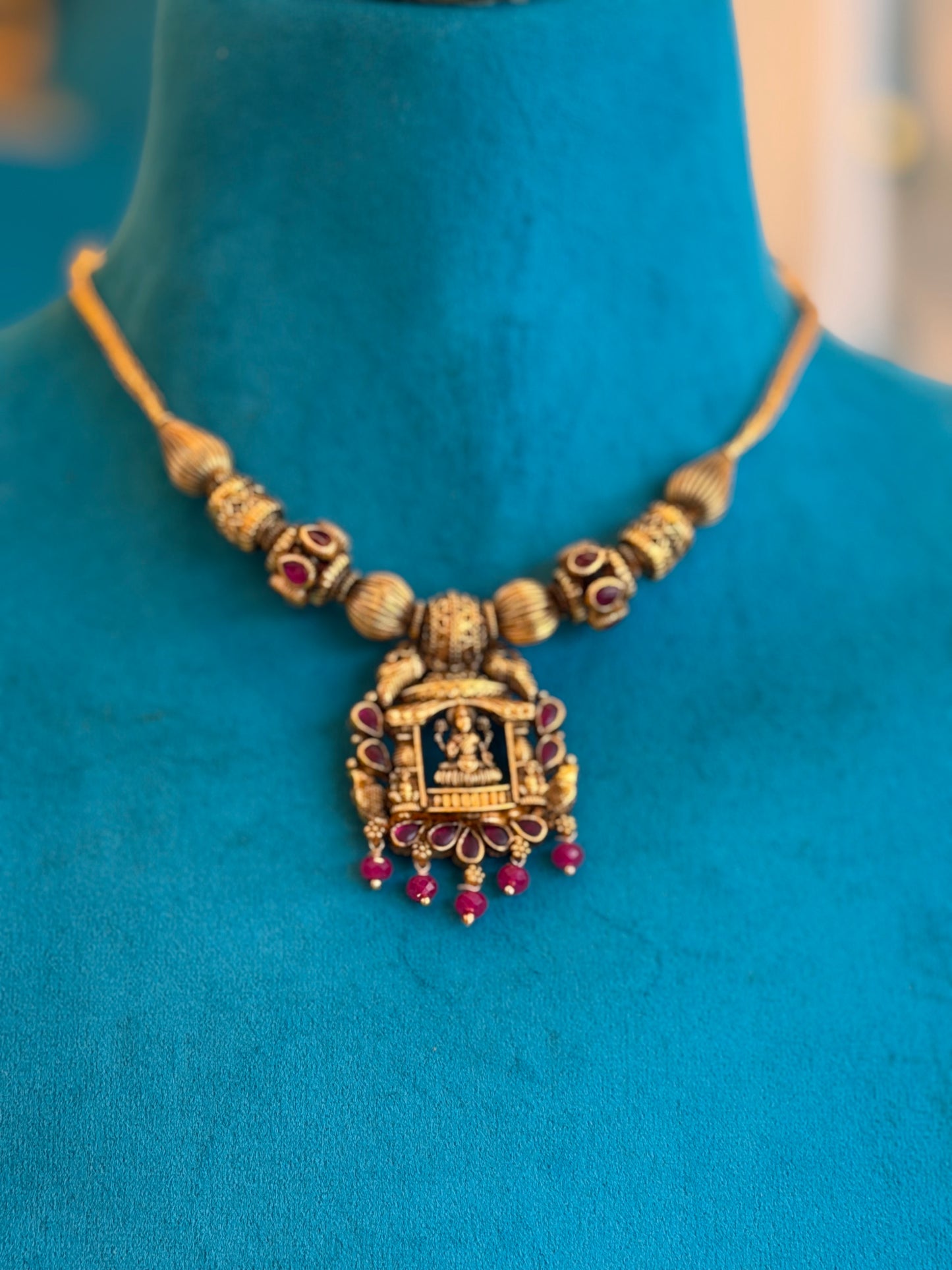 Short Necklace in 92.5 Silver Gold Polish (9831)