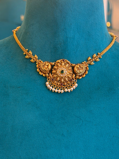 Short Necklace in 92.5 Silver Gold Polish (9841)