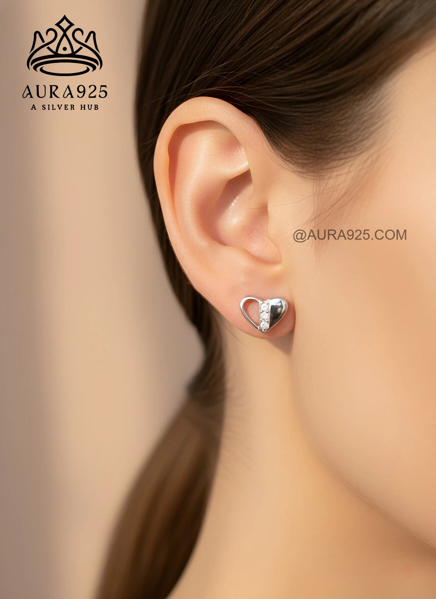 Delicate Heart Stud Earrings SILVER925 SLE-8561