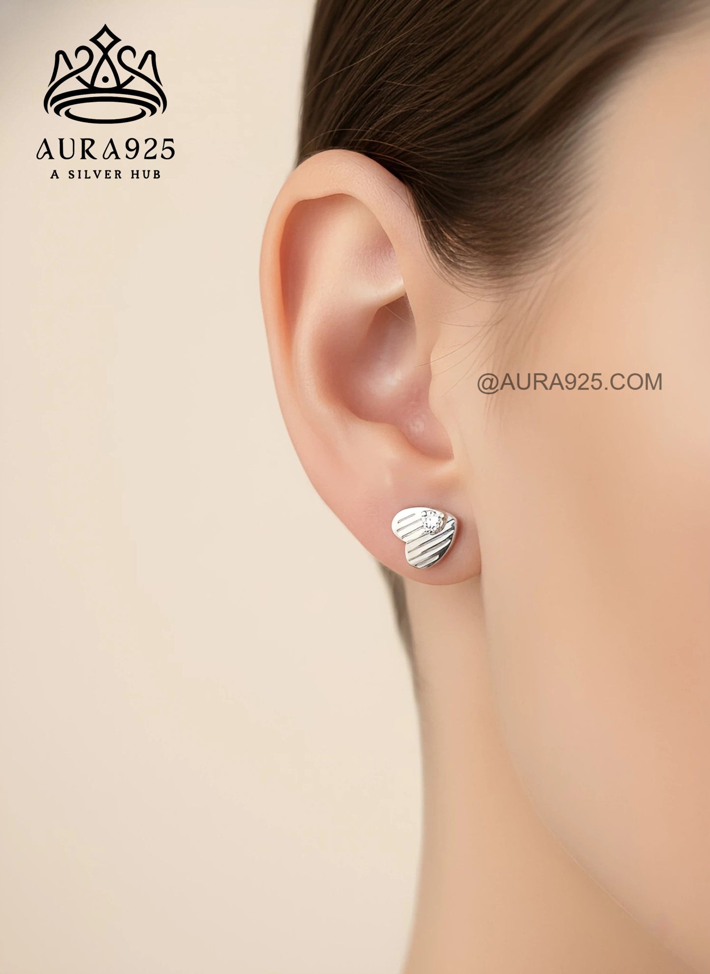 Textured Heart/Shell Stud Earrings in 925 Silver SLE-8567
